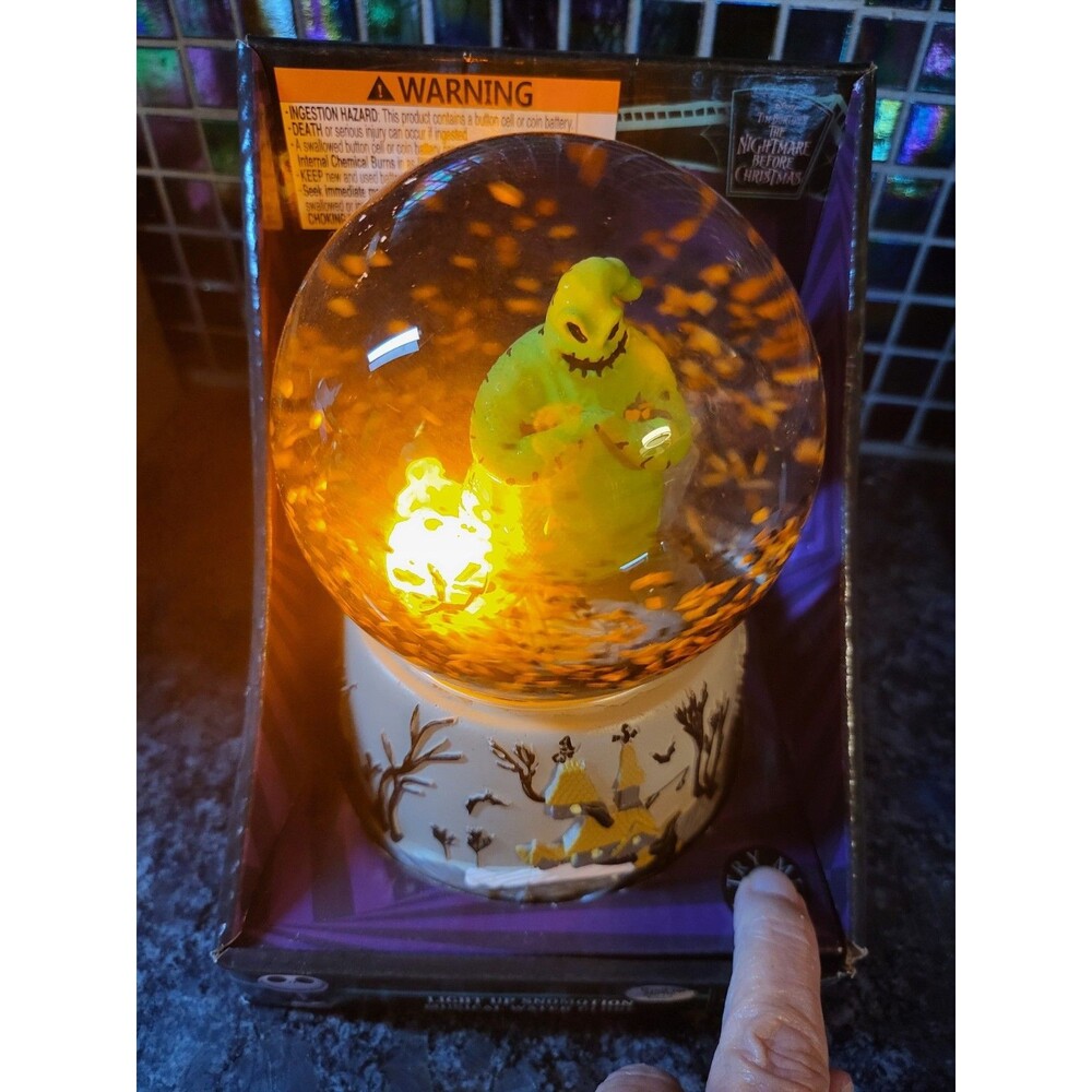 NIP NIGHTMARE BEFORE CHRISTMAS OOGIE BOOGIE HALLOWEEN LITEUP Musical Water Globe